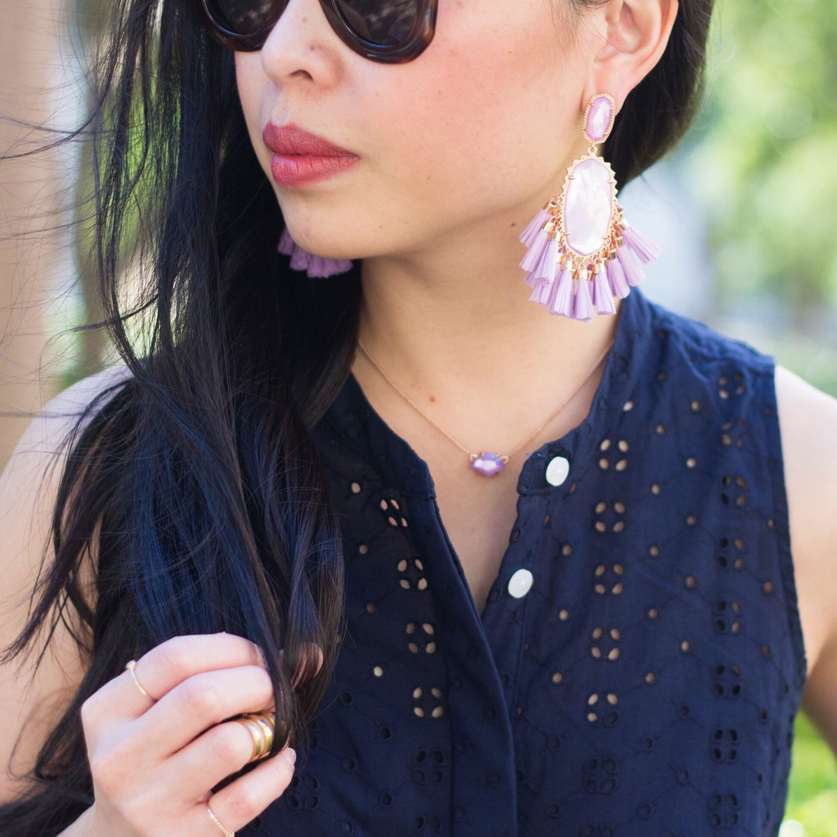 jannadoan's tweet photo. {#KSSummer18} all the feels with the @KendraScott summer 2018 collection! lilac/lavender is my new go-to color and these Cristina raffia earrings are no exception. LOVE how it pairs with NAVY!! ✌️ {04.18.18} https://t.co/lEDW9vnz0j https://t.co/wa6WcaQ8os