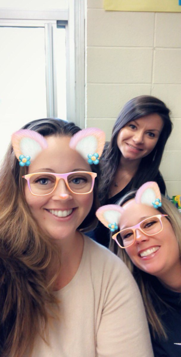 MrsDouma4th's tweet photo. We are on 🔥 expanding our google knowledge at this afternoon’s PD! #ARGoogleChallenge @trishhues @ARPanthers @MrsWisotsky @MrsBinns31 #doigetabadgeformakingthathashtag https://t.co/73Au7oEwpX