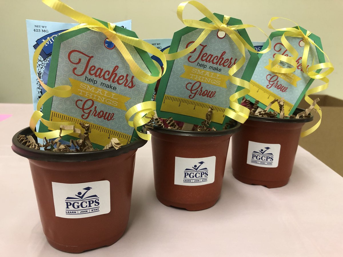 New Teacher Academy: PEIP 2.0 is “blooming” tonight! Teachers help make small things grow! We appreciate you! #pgcpsnewteachers <a href="/DrDougAnthony/">Dr. Doug Anthony</a> @Monique_WDavis <a href="/PEIP2pt0/">OPLL Monthly PEIP 2.0</a> <a href="/pgcps/">PGCPS</a> <a href="/LeadNInspire/">Lead and Inspire</a>