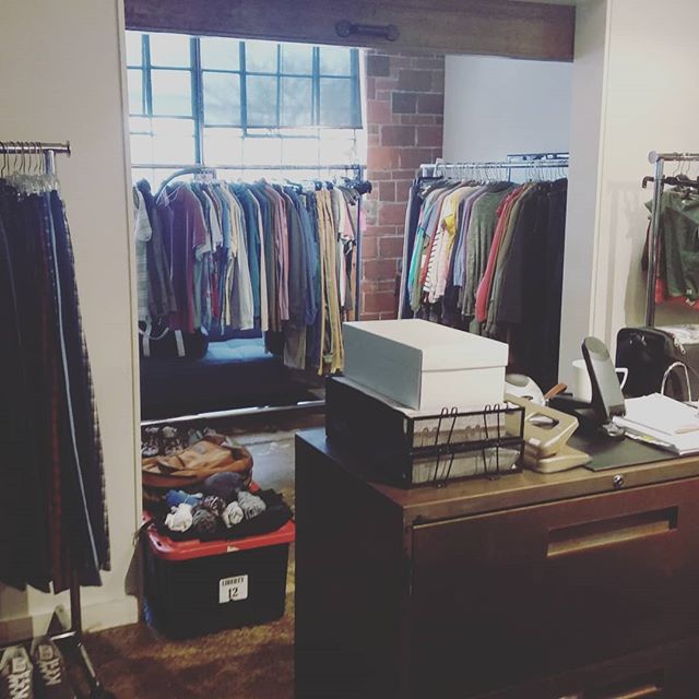 azthemansays's tweet photo. Pretty tidy!
#wardrobefittingtime #actorslife #azdinview™ https://t.co/LRmkCIJgD3