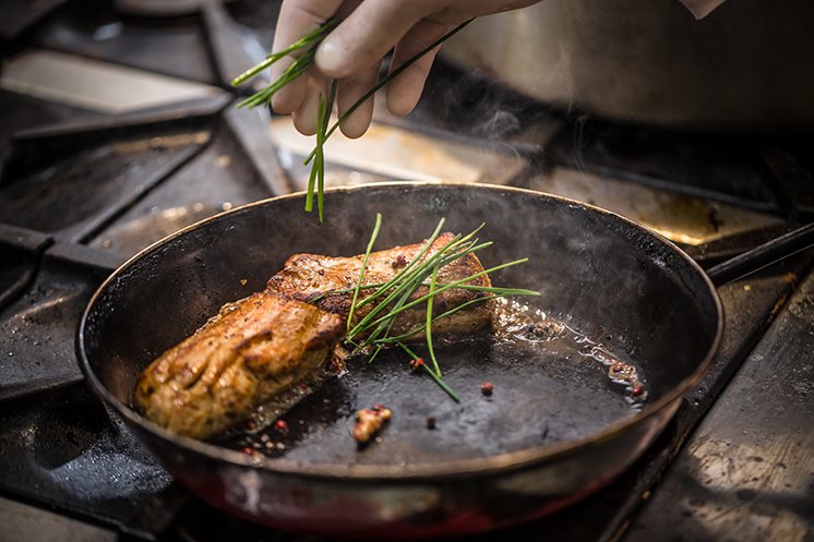 What is a smoke point and why is it important? via <a href="/chosenfoods/">Chosen Foods</a> #paleo #cooking central.chosenfoods.com/learn/smoke-po…