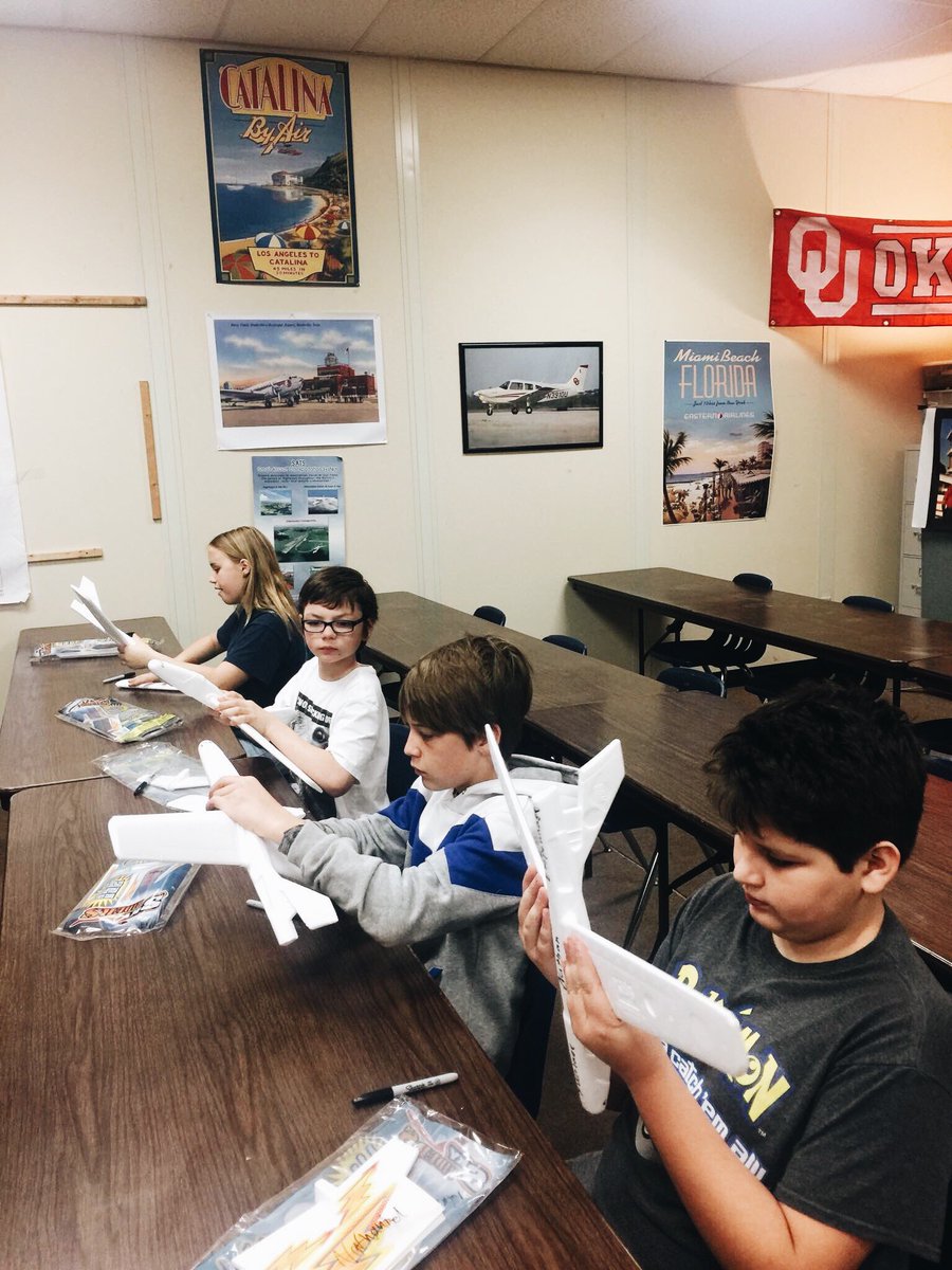 AdaAirport's tweet photo. We love receiving pictures from Ada’s “The Sky is Not the Limit” program. Check out this group of young students who spent the day attending the Sooner Flight Academy. Keep up the good work Ada! https://t.co/GISHDc11Nn