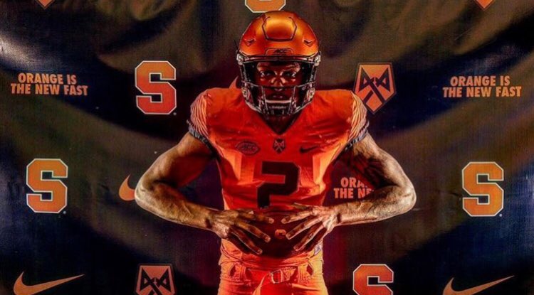 SHOWCASESPORT's tweet photo. @BuckyBrooks 🔥🔥🔥 Check Out 6’3 DB JORDAN MARTIN SYRACUSE https://t.co/NMZdCz4Ltw https://t.co/OI9KpFYshT