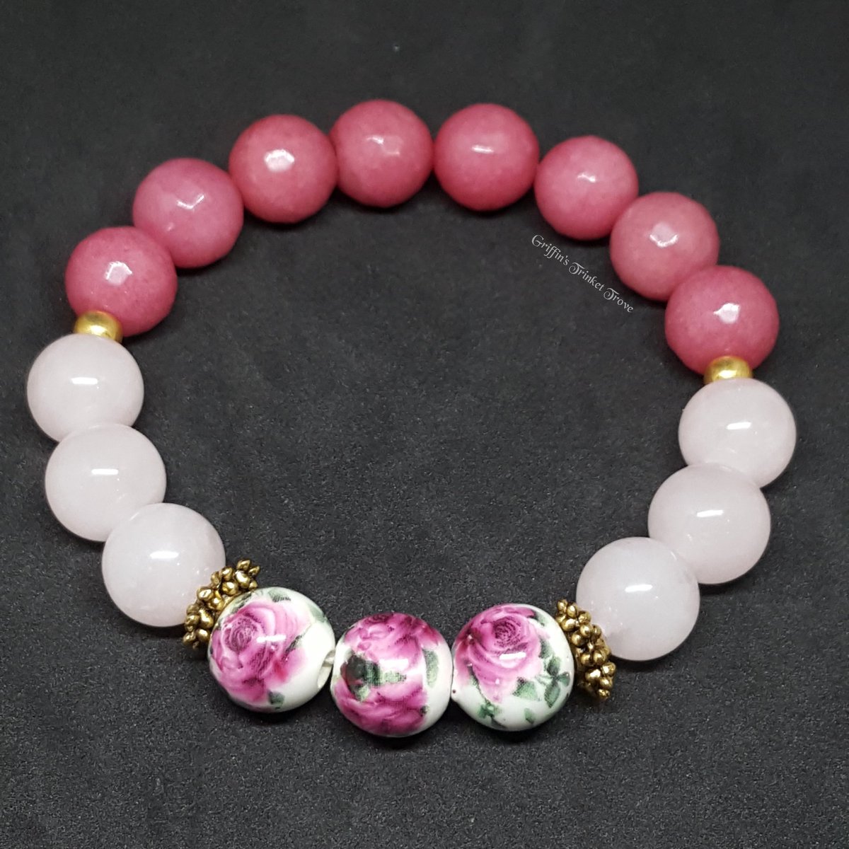 GriffinsTrove's tweet photo. 🏵Fuchsia Pink #Bracelet.
Combination of #Pink #Agate, #Rose Quartz &amp; #Porcelain Rose Beads. 

#beads #color #jewellery #jewelry #flower #jewelrylovers #jewelrygram #beautiful https://t.co/fhndfXIDVu