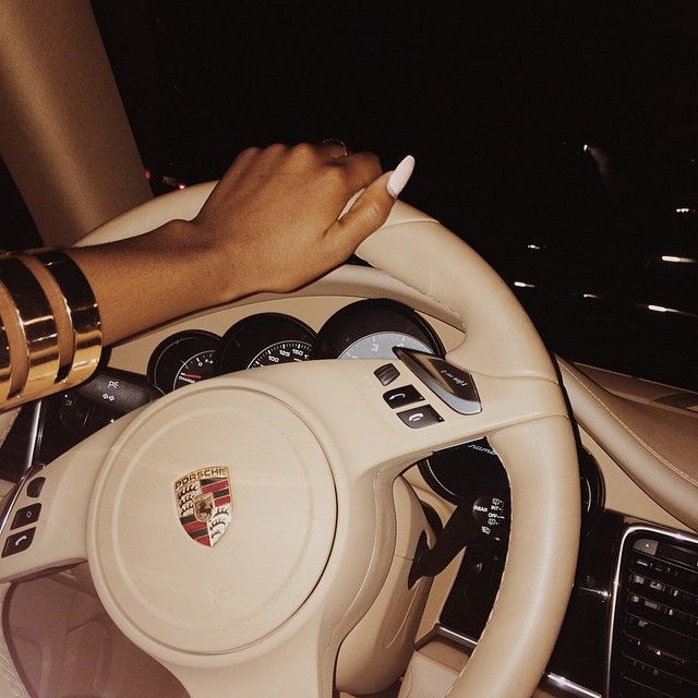 AthenaOlivera's tweet photo. On tour......I want to eat .....mmmnjam .....hahaha...I like to drive ....i love it!!! Transporter - Olivera💯💯💯💯💯💯✔✔✔✔✔😍😍😍😍 https://t.co/LiDZLQwlab