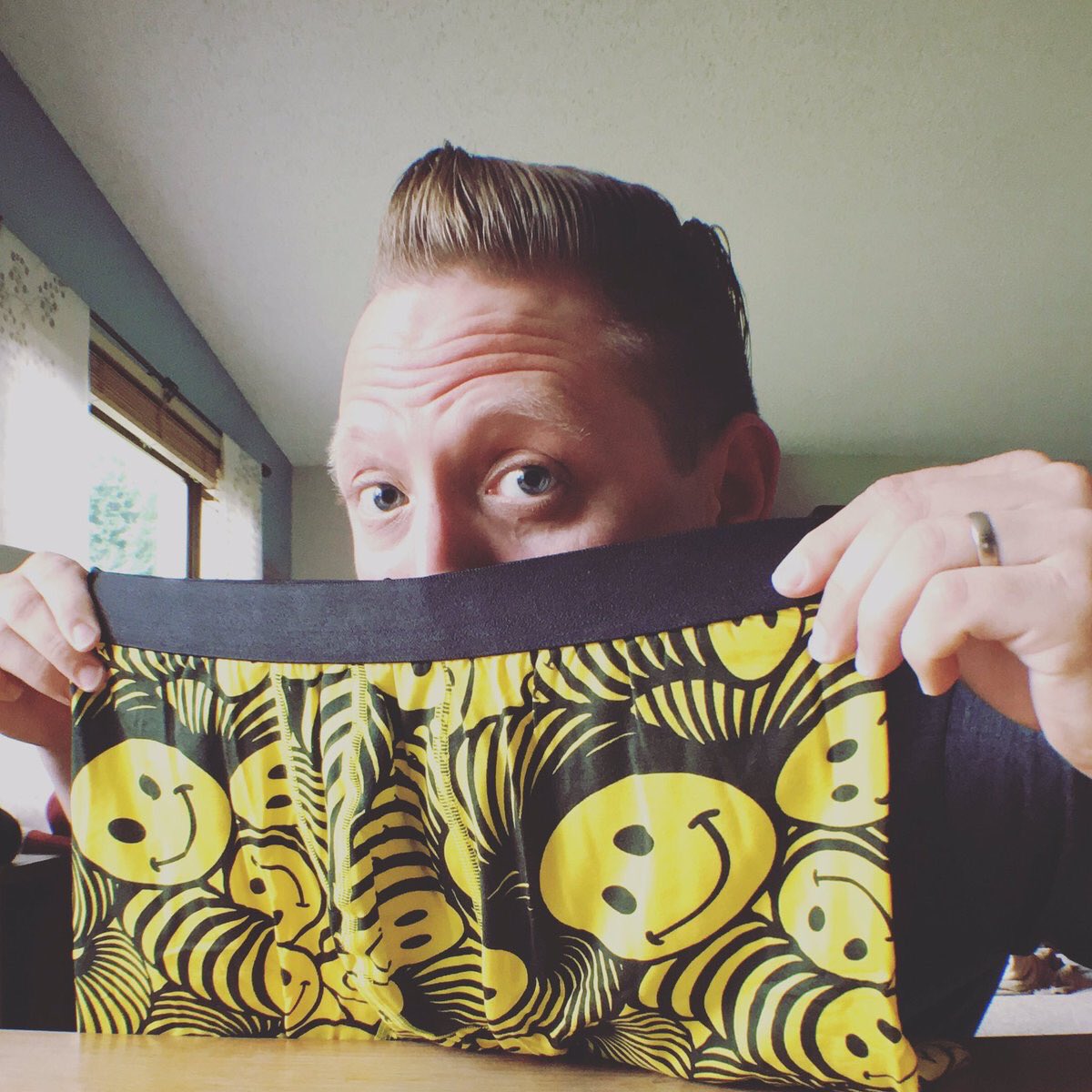 Geocachingvlogs's tweet photo. #Geocaching underwear to stay cool and dry! Woman's too! Use this link to get 20% your first order---> https://t.co/5l7l1x46QP @MeUndies #geocachingsmiley #cachepants #cachingunderpants https://t.co/unbXoNMLEF