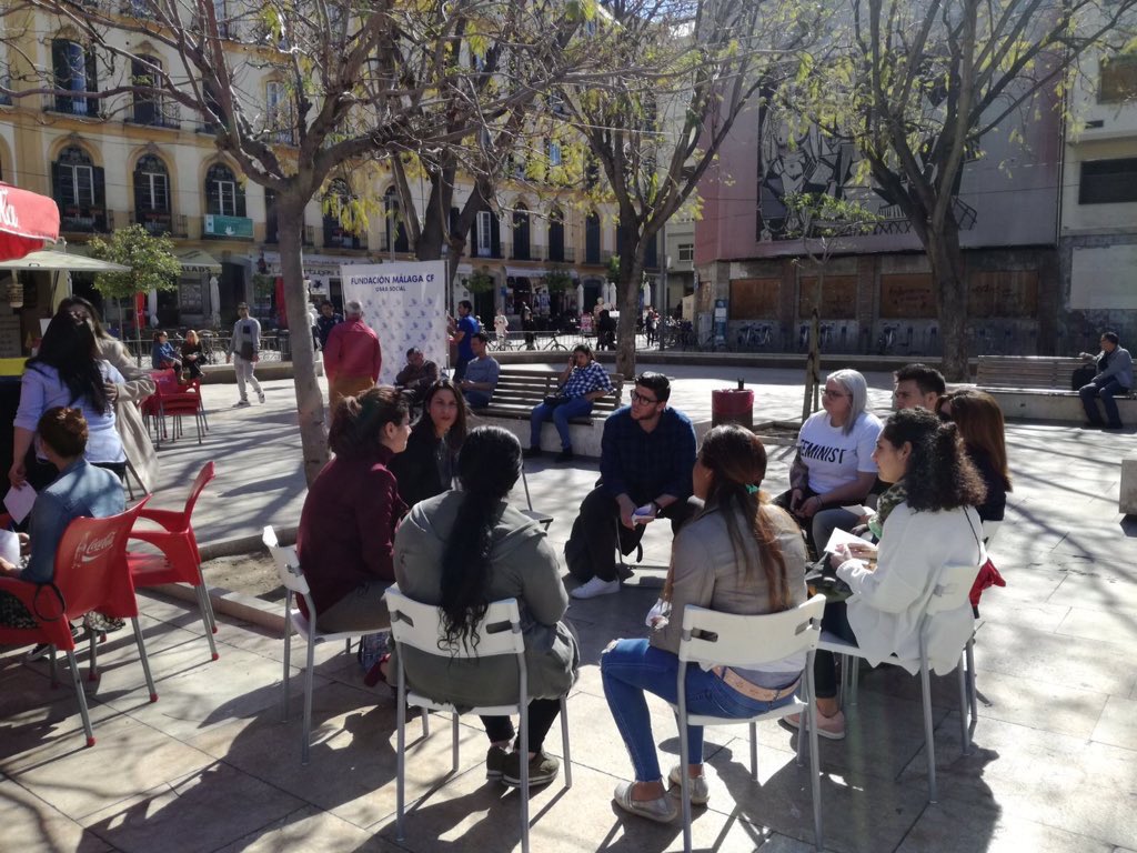 gitanos_org_MAL's tweet image. Ayer participamos en el #LiveLibrary evento q la entidad ARRABAL organiza en #espaciosolidario @festivalmalaga @areadeigualdad @MLGparticipa. Mujeres que rompen molde y abren camino en sectores masculinizados cuentan su experiencia de igualdad y Nuestra Tecnico CALI una de ellas