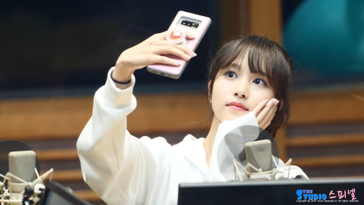 myouisarchive's tweet image. heres the pictures i used for the layout ♡
