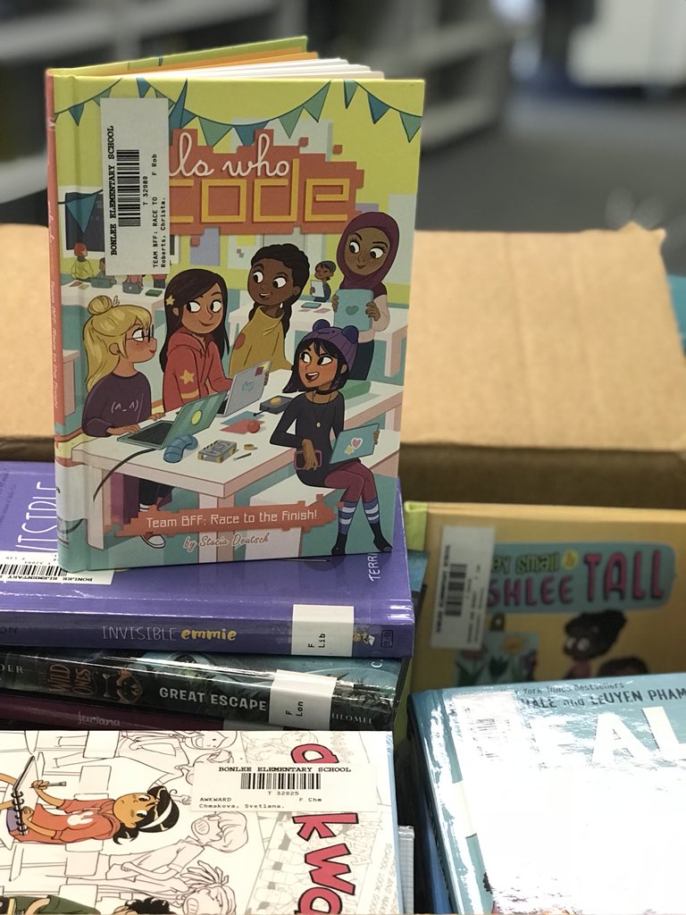 BrickLovesBooks's tweet image. 🎶these are a few of my favorite things🎶 #ILoveToCode #booksaremagic 📚#NewBooks