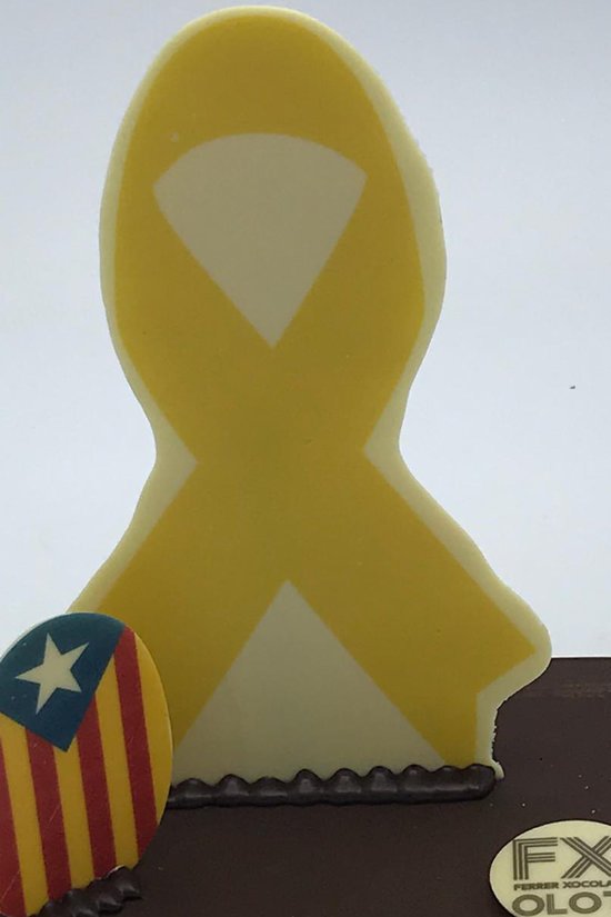 Acabem de veure per <a href="/SERouresTV/">Televisió St Esteve de les Roures</a> que el nostre president <a href="/OrniAlcalde/">Alcalde Orni 🎗</a> has estat detingut a California. Tot el nostre suport amb el president legítim de Sant Esteve de les Roures.