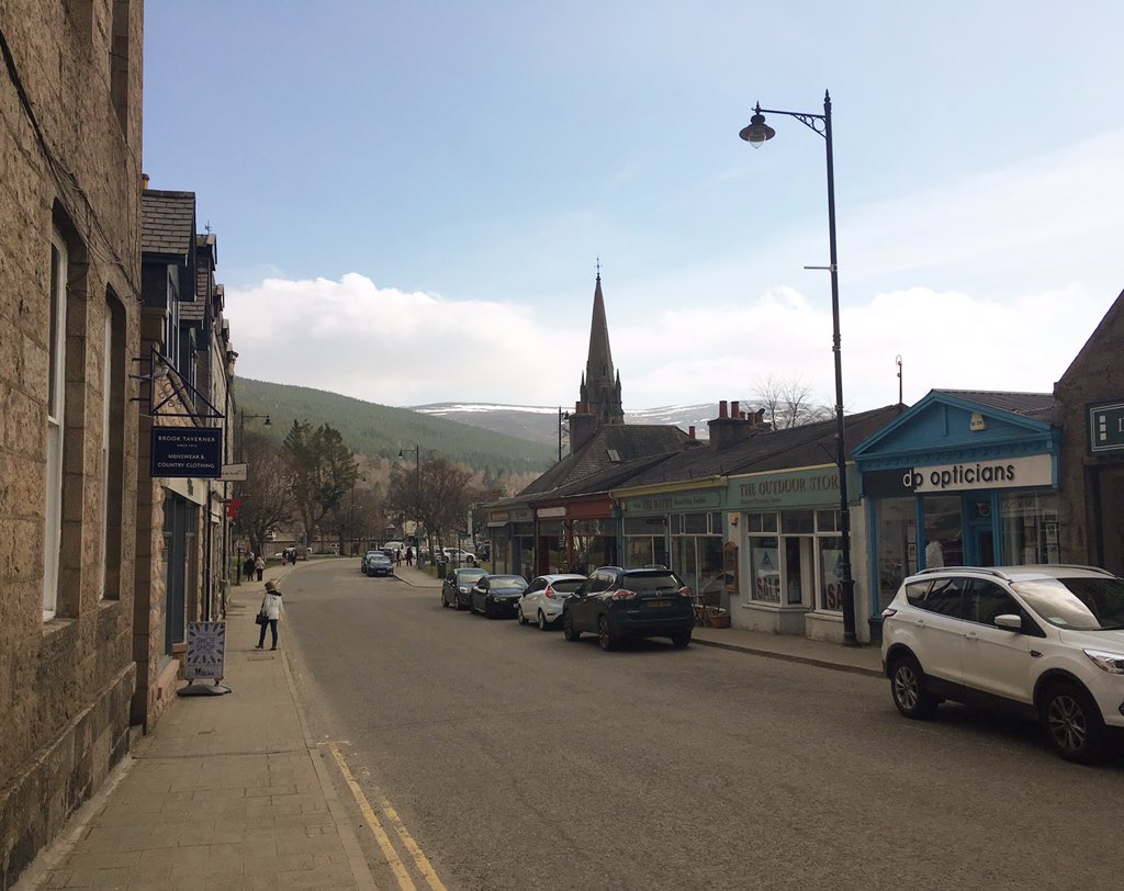 EpiAberdeen's tweet photo. Visit Aberdeenshire #ballater #peelring #kingmacbeth #scotland #history #landscape #sunshine #sunday #property #relocate #aberdeen #royaldeeside #balmoral #rent #epi #mountains #highlands #luxury #homes https://t.co/wAZd2uv7jE