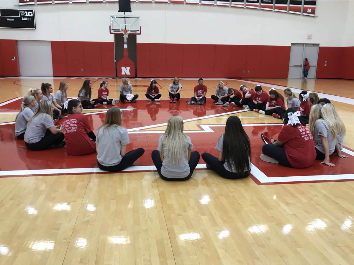 MrsTowey_BHS's tweet photo. The @Sparkles_BHS are going to be on the 10:00 news on KMTV with an interview about the program and coming to @UNLincoln to practice with the cheerleaders! @lawofthefarm @OPS_Burke https://t.co/6lkadm1Tgq