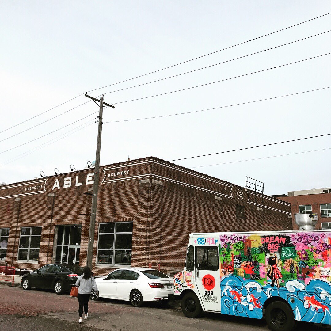 DonOishiKitchen's tweet photo. We are ready for dis glory afternoon to serve your snack and meal @AbleBeer pair excellent with aLe beer brew ,,got frycheeze special 🍰#donoishikitchen #ablebrewing #mnfoodie #lafoodie #nyc #nycfoodie #donburi #fries #Beers #Brewery #cheerscocktail https://t.co/evoE0mFXV7