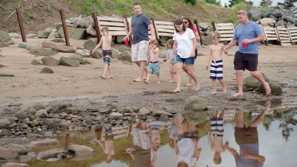 brojects's tweet photo. Sisters Karen and Amy along with their husbands Travis and Brian share a modest summer home overlooking the Atlantic. But with four adults and five kids, space is T-I-G-H-T. Watch the final episode of #BuiltForTheWeekend tomorrow on @cottagelife.
#Brojects
#NovaScotia https://t.co/dakJ1TnIoi