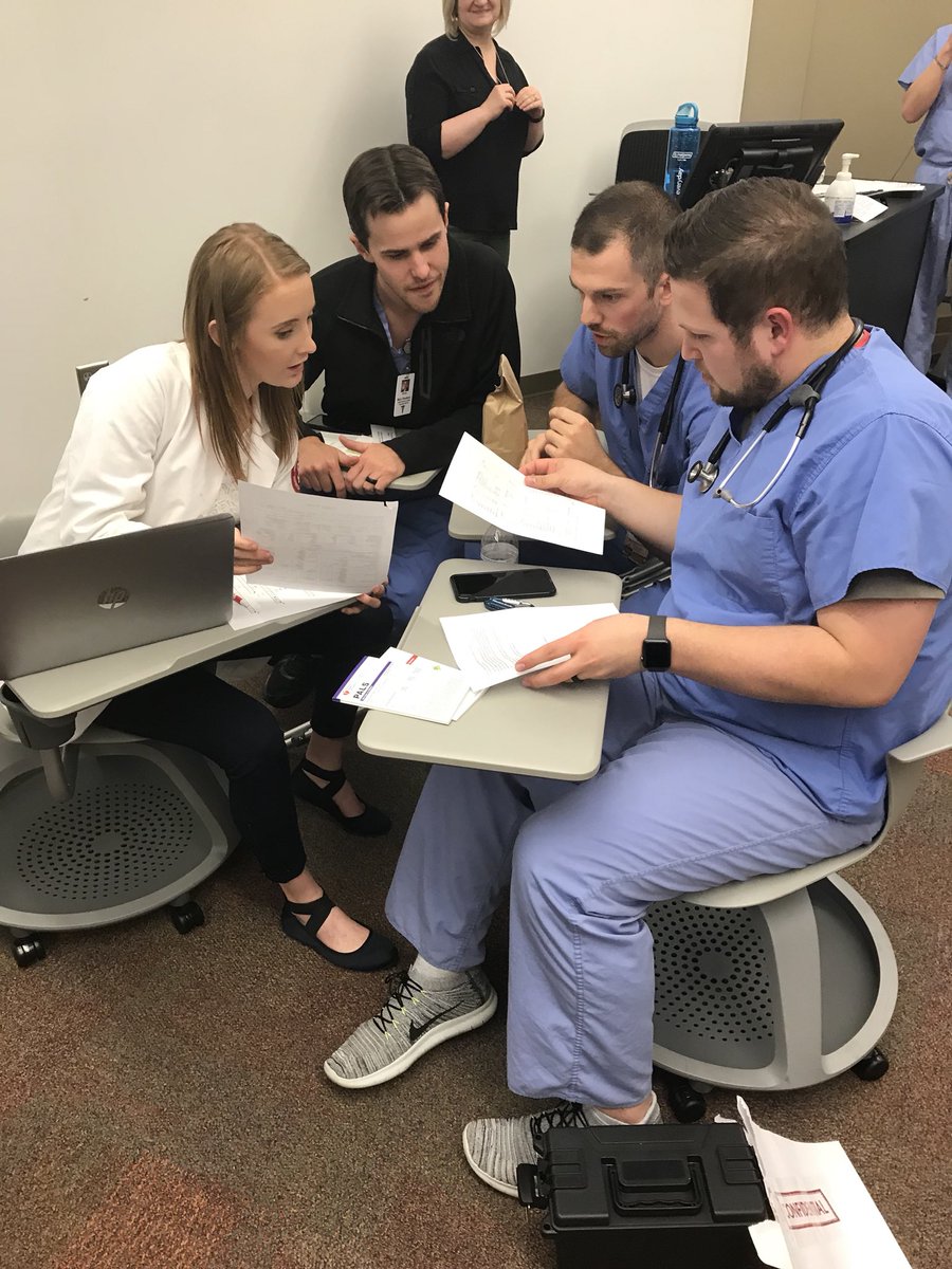 PARRYCENTER's tweet image. Lock Box activity at the Emergency Medicine Interest Group activity. Good times! #lockbox, #EMIG, #USDSSOM