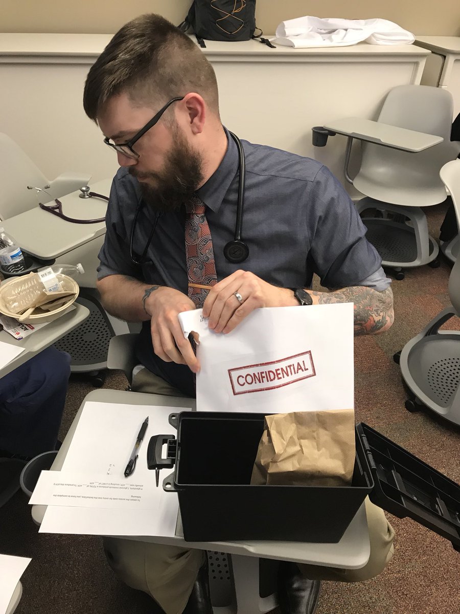 PARRYCENTER's tweet image. Lock Box activity at the Emergency Medicine Interest Group activity. Good times! #lockbox, #EMIG, #USDSSOM