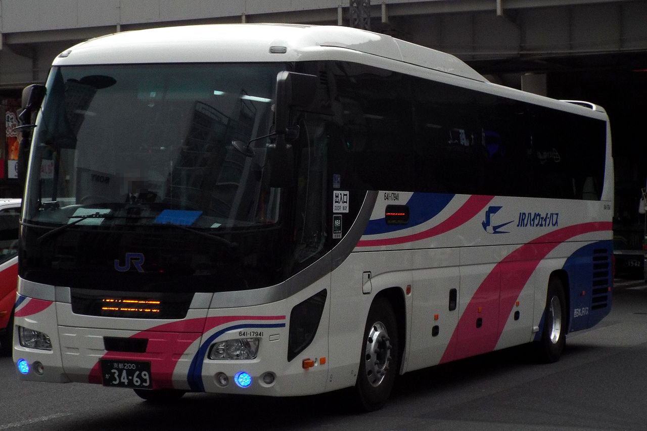 🚅🎌巨神兵🎌🚌 على X: 