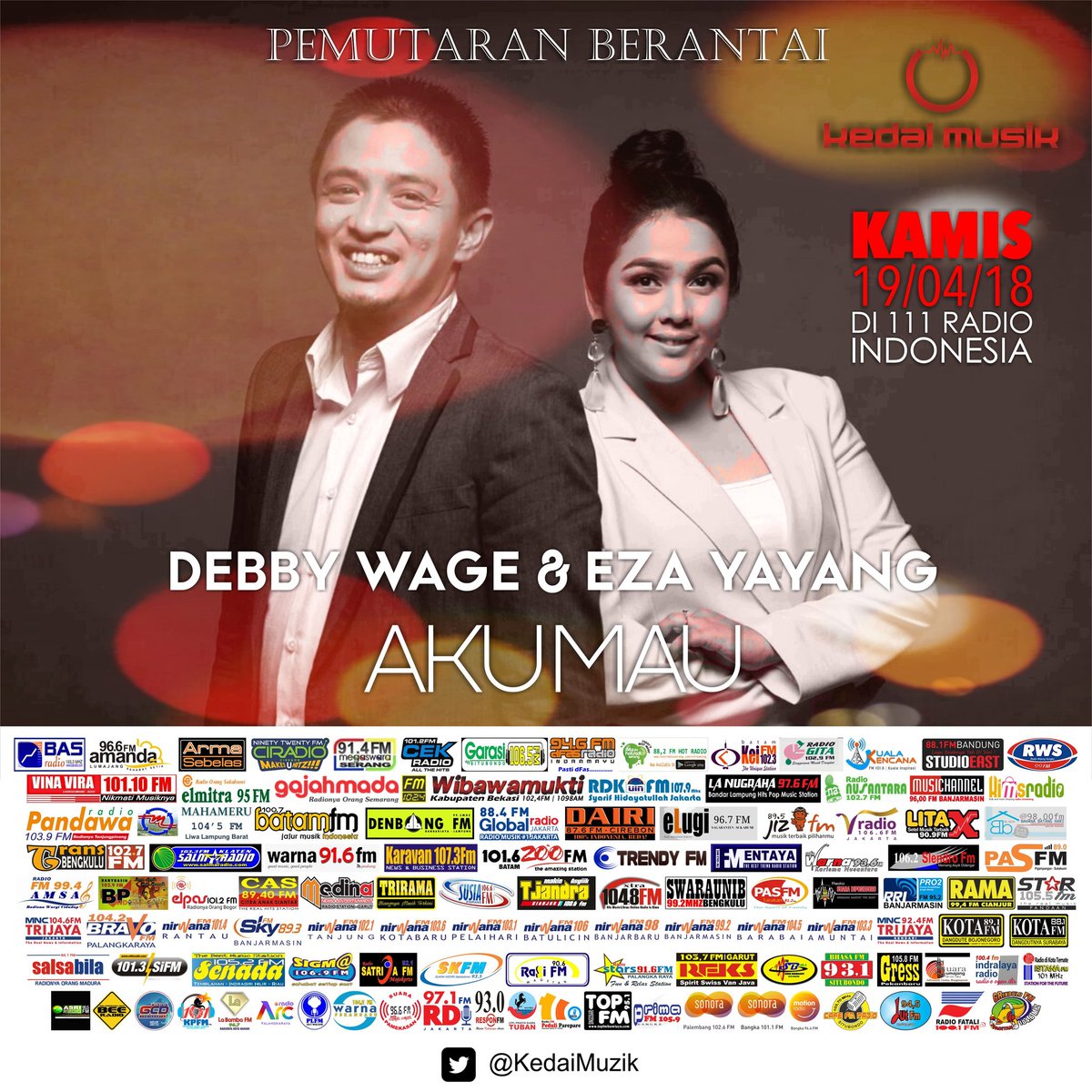 MC Play Pemutaran Berantai 
DEBBY WAGE &amp; EZA YAYANG - AKU MAU
<a href="/KedaiMuzik/">Kedai Musik</a>