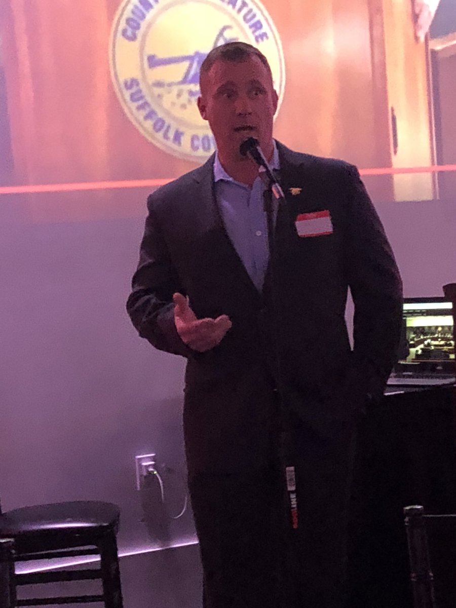 MutoCommPR's tweet photo. Congrats @sealsolutionsLI  Christopher J. Wyllie for a great job done sponsoring Long Island's first Service-Disabled Veteran-Owned Business Networking Event tonight at SimplayNY. Opportunities abound for many! https://t.co/wwhnyUpk5Z
