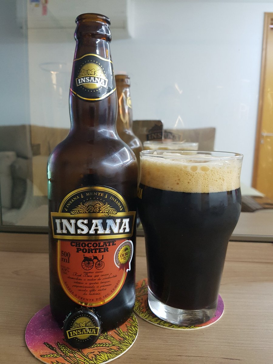 farachebrito's tweet image. Degustando  uma Cerveja  Brasileira  Insana  Chocolate Porter  com  4.9% ABV.  Saúde!