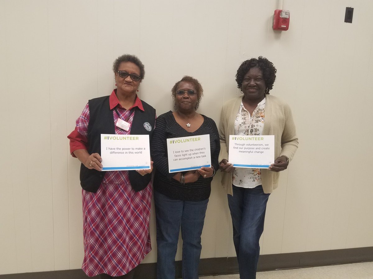 mlsmith0321's tweet photo. National Volunteer Week Reception #IVOLUNTEER #SENIORCORPSWORKS https://t.co/ACjYQYcOAL