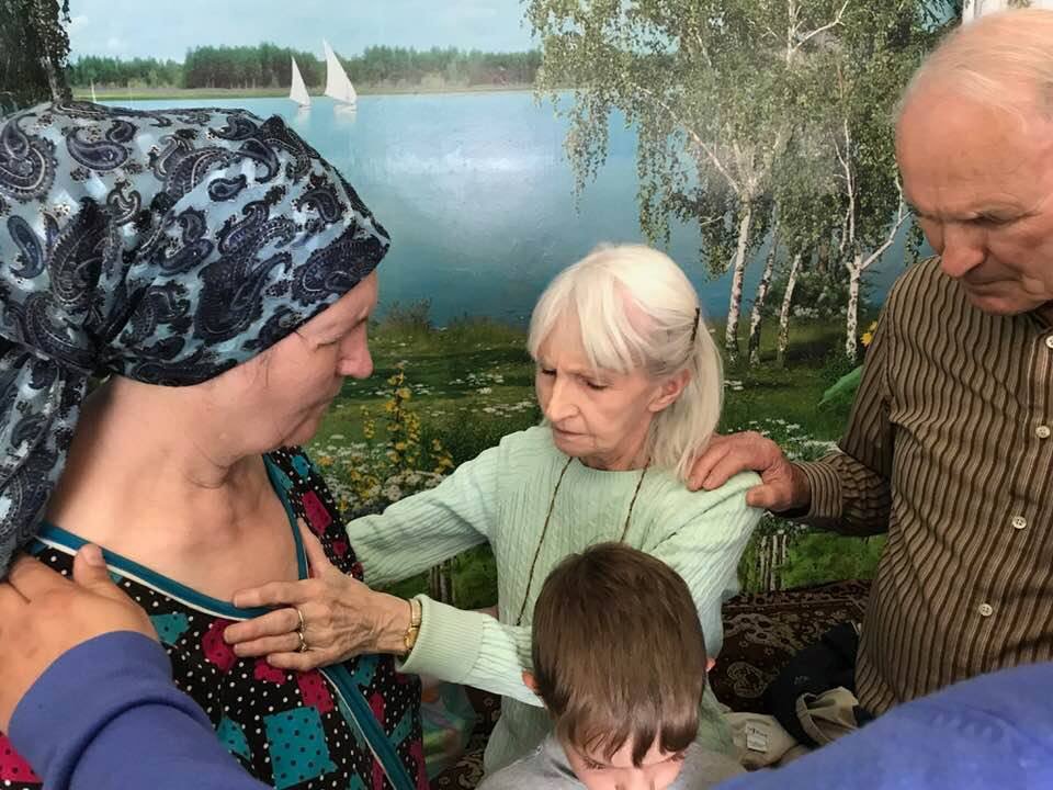 giadventures's tweet photo. THIS JUST IN: Active GI team in Cherkasy, Ukraine has just shared the great Kingdom work happening right now. Today, they made food bags and prayed for very poor families; meeting not only their physical needs but also their spiritual needs. Continue to pray! #globalinfusion https://t.co/RMU2x5h5nk