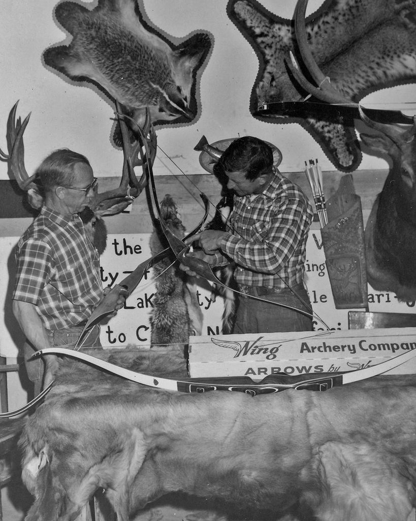 bobleebows's tweet photo. A peek inside the Wing Archery trade show booth "back in the day". Can you ID the bow models? #WingWednesday #BobLeeBows #WingArchery #VintageWing #vintagearchery https://t.co/DT4FcFAQGt