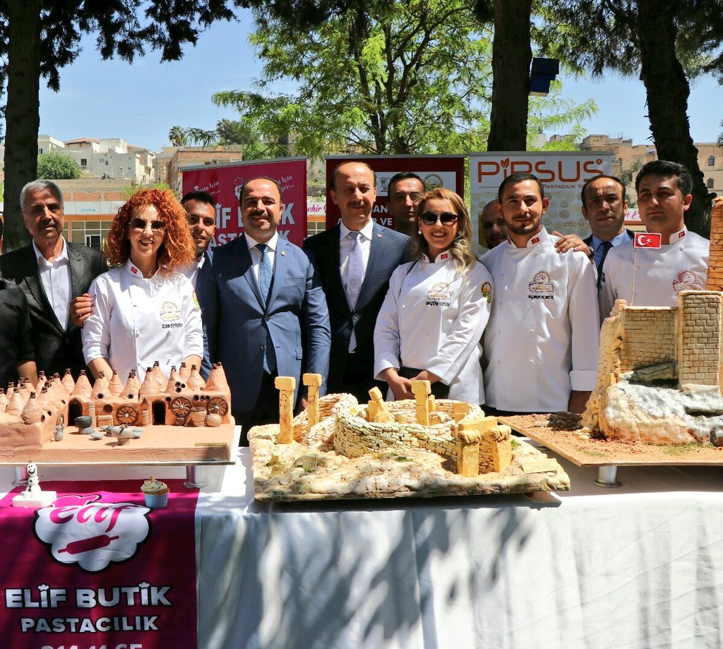 Abdullah_Erin47's tweet photo. Valiliğimizin koordine ettiği Turizm Haftası etkinlikleri kapsamında, Gastronomi şehri Şanlıurfamızın 17 tescilli lezzetinin sunumunu yapıldı. https://t.co/NaHTuZEz18