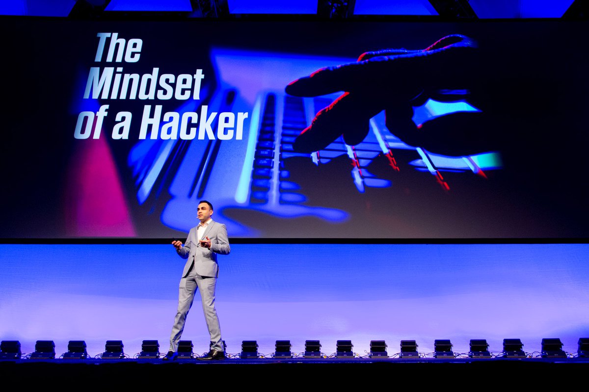 HP_Australia's tweet photo. Day two of #HPEvolution kicks off with notorious white hat hacker Michael “MafiaBoy” Calce on identify evolving threats and adapting to the security landscape. https://t.co/DjdoWbSpS0