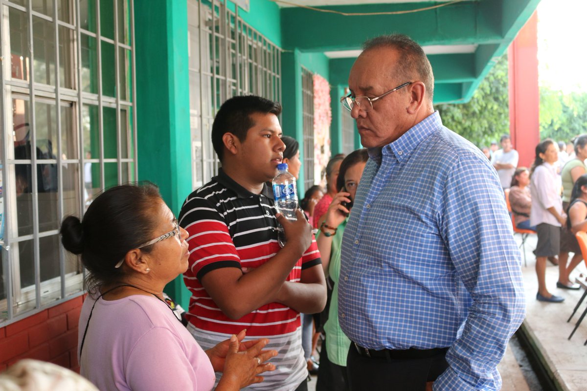 cobaep's tweet photo. Impulsamos la calidad educativa en todas las regiones del estado. En el Plantel 12 de Izúcar de Matamoros,  los alumnos del @cobaep reciben la misma formación que en cualquier otro plantel de Puebla. 
#SomosCOBAEP https://t.co/6FlqelpM8d