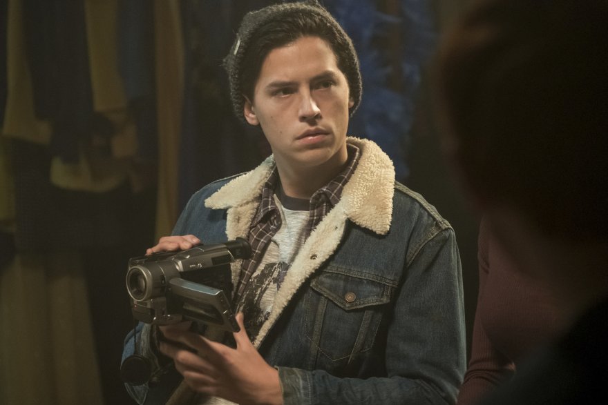 WarnerChannelBR's tweet photo. Betty: vai cantar
Archie: vai cantar
Veronica: vai cantar
Cheryl: vai brilhar
Toni: vai cantar 
Jugheade: vai ser o diferentão e filma um documentário  #RiverdaleTheMusical #Riverdale https://t.co/DDChKKupYB