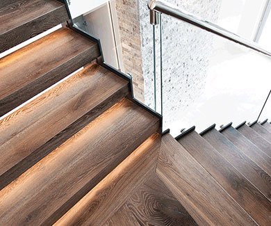 SETimber's tweet image. Staircase inspo! Love the ambience this LED lighting creates with our Aged French Oak floorboards 💡

 #engineeredoak #oak #flooring #timber #interiordesign #setimber #melbourne #sydney #design #stairs #elegant #stylish #modern #house #staircase #staircaselighting #ledlighting