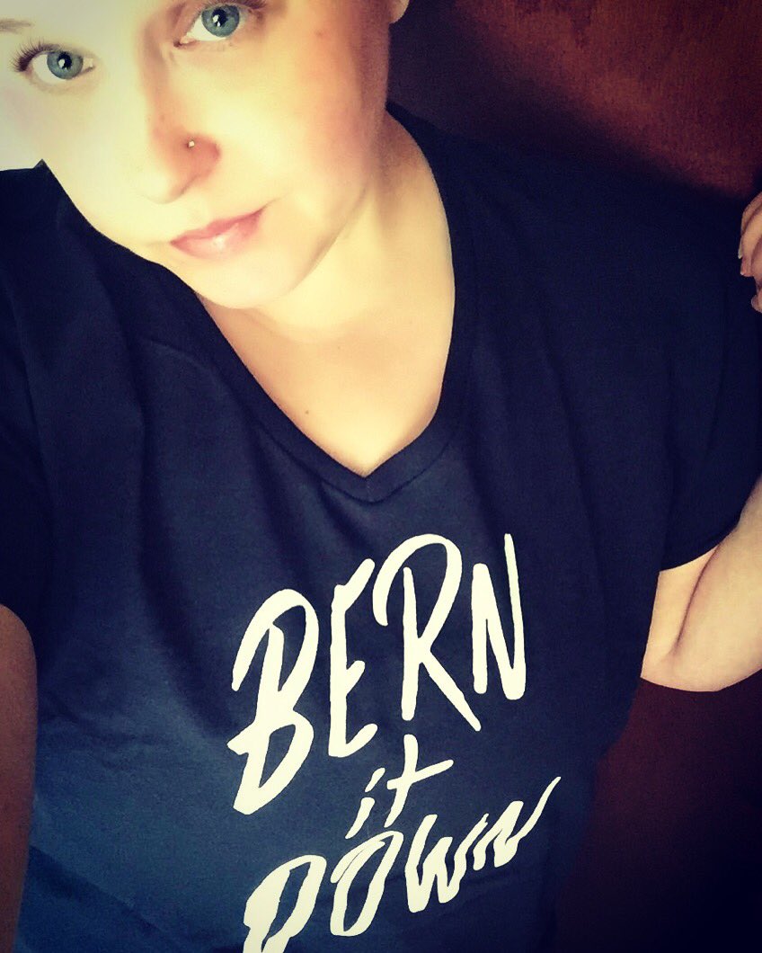 AmiesPersisting's tweet photo. After a week in DC at #PCCCTraining, how appropriate to come home to this shirt in the mail! #BernItDown! Donβt worry @SenSanders, I intend to! Because in the words of @ninaturner βAny blue... just wonβt do!β @BoldProgressive @OurRevolution #RunTrainWin #FeelTheBern #Progressive https://t.co/thw4ydgdTV