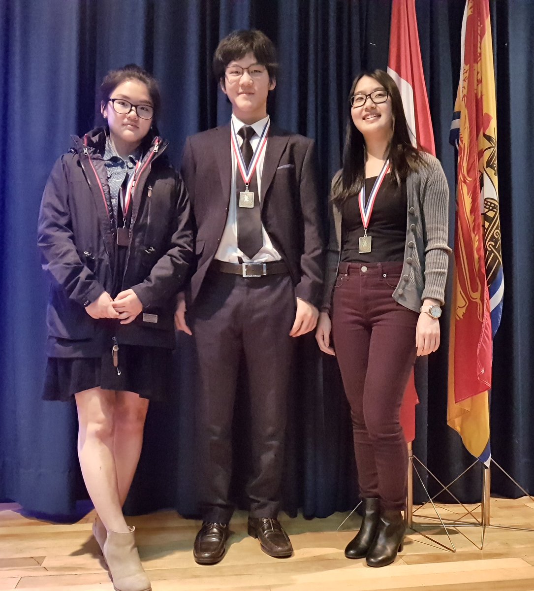 MartinePaquetED's tweet photo. Wow! Concours d'art oratoire ASD-E 😁 Bravo aux élèves de #MonctonHigh pour avoir remporté deux premières positions (Sophia Choi 10e et Sunghyoun (Sunny) Kim 9e) et une 3e position, Sungyoun Kim 10e. #asdelearns Merci à @charleneASDE et son équipe pour l'organisation! https://t.co/iOTnNzabw0