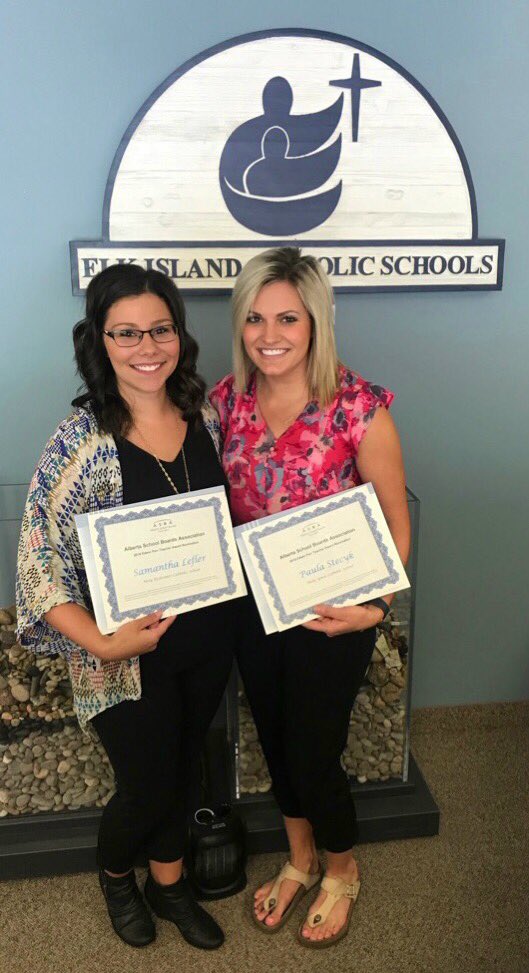 MissStecyk's tweet photo. Feeling very blessed for all of the support I’ve received my first year of teaching, from the school board to the staff and admin, to help make for a successful school year! @EICSTalks @HolySpiritCS #EdwinParrAward #Lovewhatyoudo  @LeflerLearns https://t.co/xsajRkzlQR
