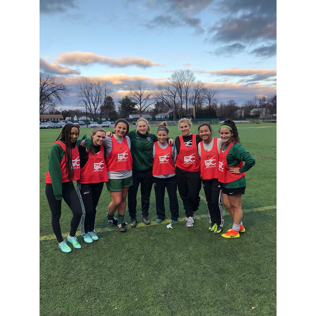 ElmsBlazersWSOC's tweet photo. Congrats to this crew on winning tonights 8v8 match at training. #ECeffort #ECpride https://t.co/zBVLkiPyFX