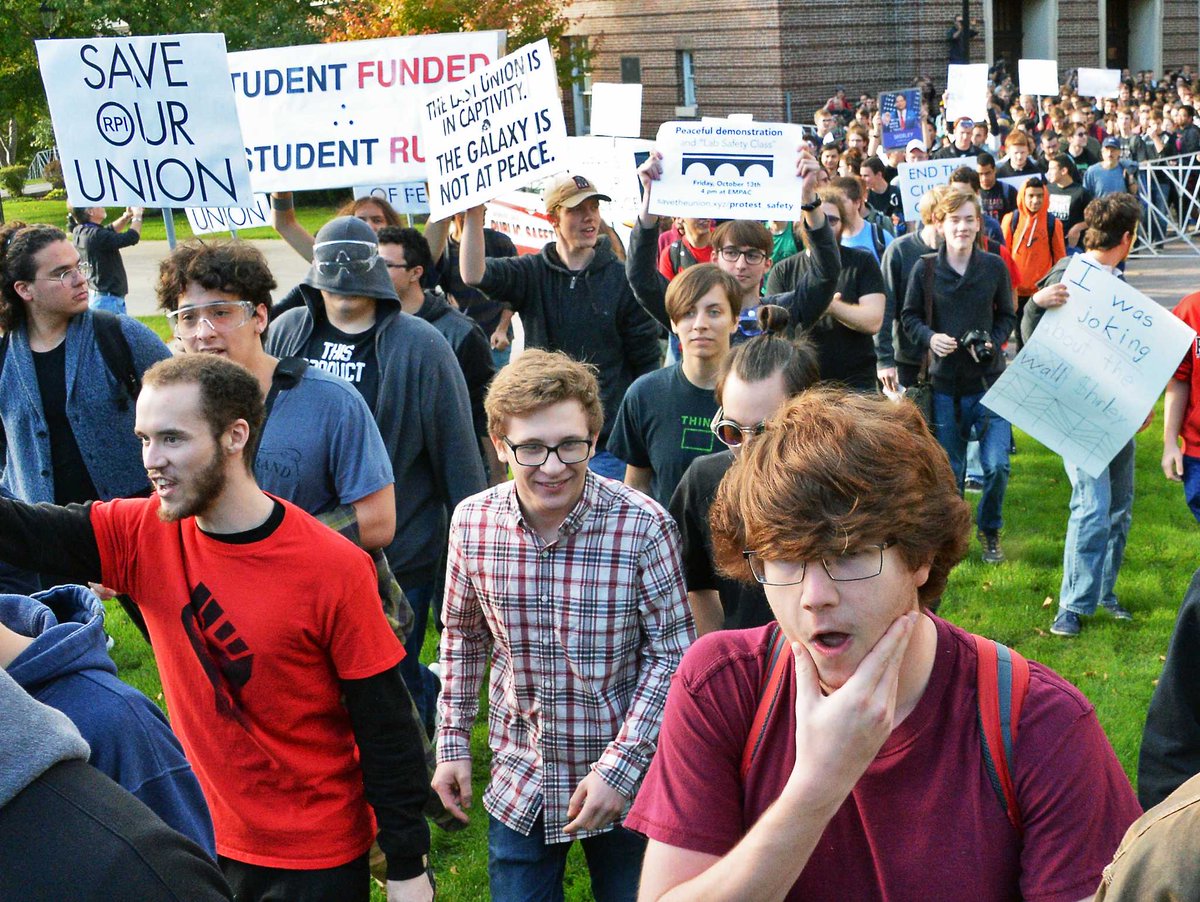 activitiesinalb's tweet image. Troy police filmed RPI protest, gave footage to university dlvr.it/QQ19py