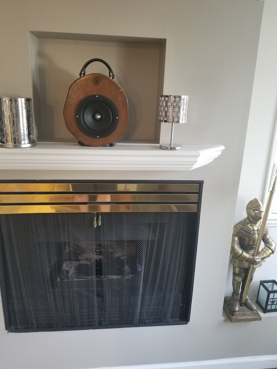 RobHodkinson's tweet photo. Recieved my #Rockitlog today and it doesn't disappoint. Sounds fantastic. Cheers to @D6MERIT and @PortmanteauCo https://t.co/r5FPwO65r4