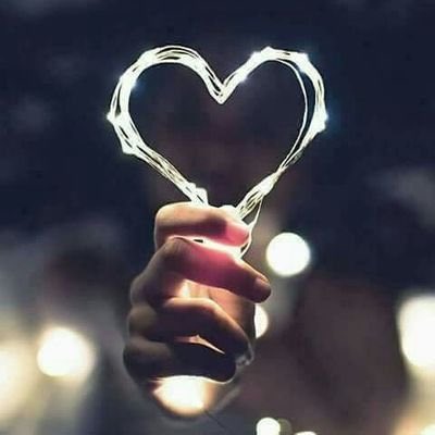 اطمئن:
أرادوا قتل يوسف .. فلم يمت!
و تم بيعه ،،ليكون عبدًا،، فصار ملكًا!
لا تحزن،،
من مكر و تدبير البشر
اطمئن .. فإرادة الله سبحانه 
فوق إرادة الجميع !

#صباحكم_سعاده ❤️❤️