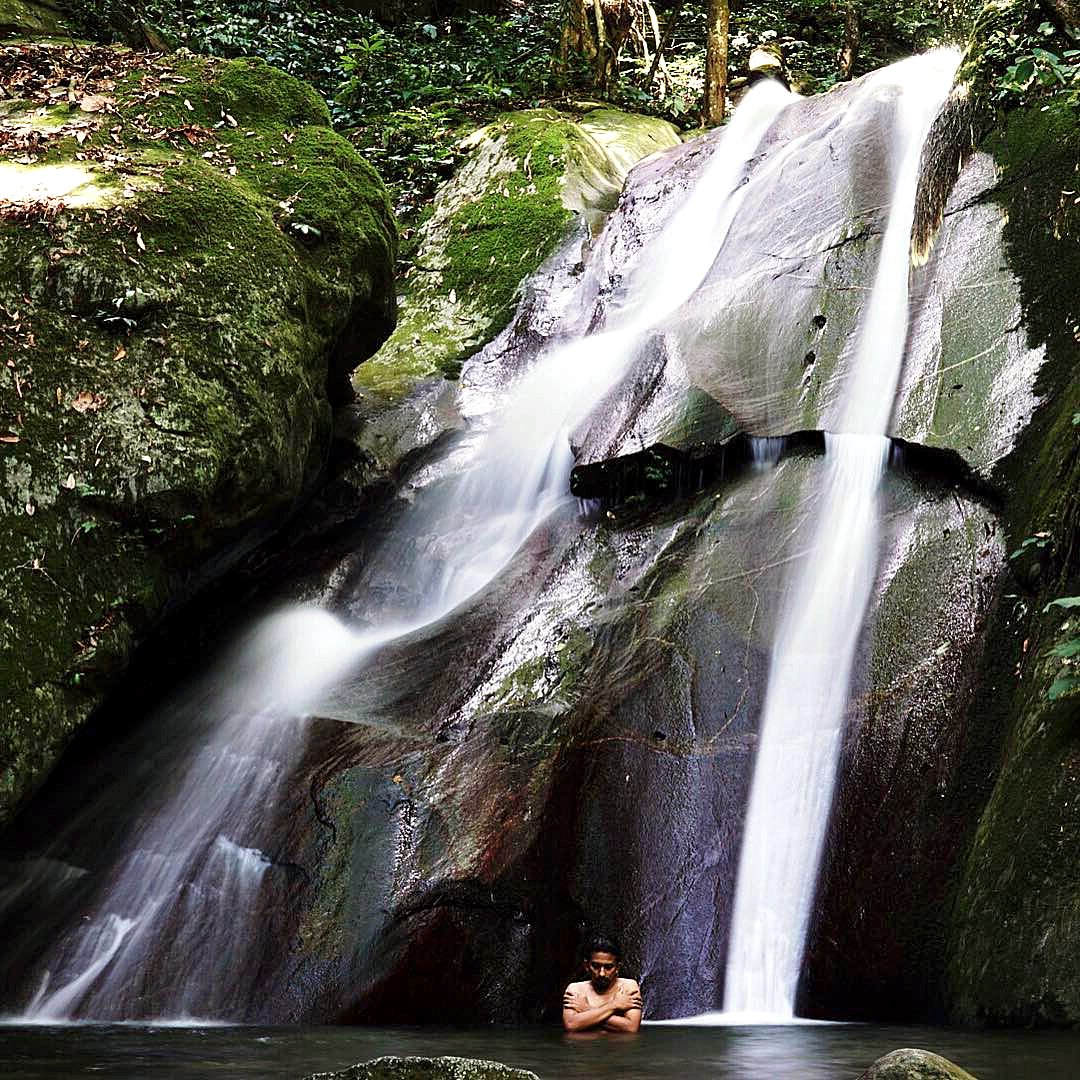 MalaysiaAsia's tweet photo. If you are visiting Poring Hot Springs in #Sabah, check out the Kipungit Waterfall there. #malaysiatrulyasia #tourismmalaysia #waterfalls #travel #borneo #malaysia. Photo by sshuk_ on IG. https://t.co/lCCtL80gDn