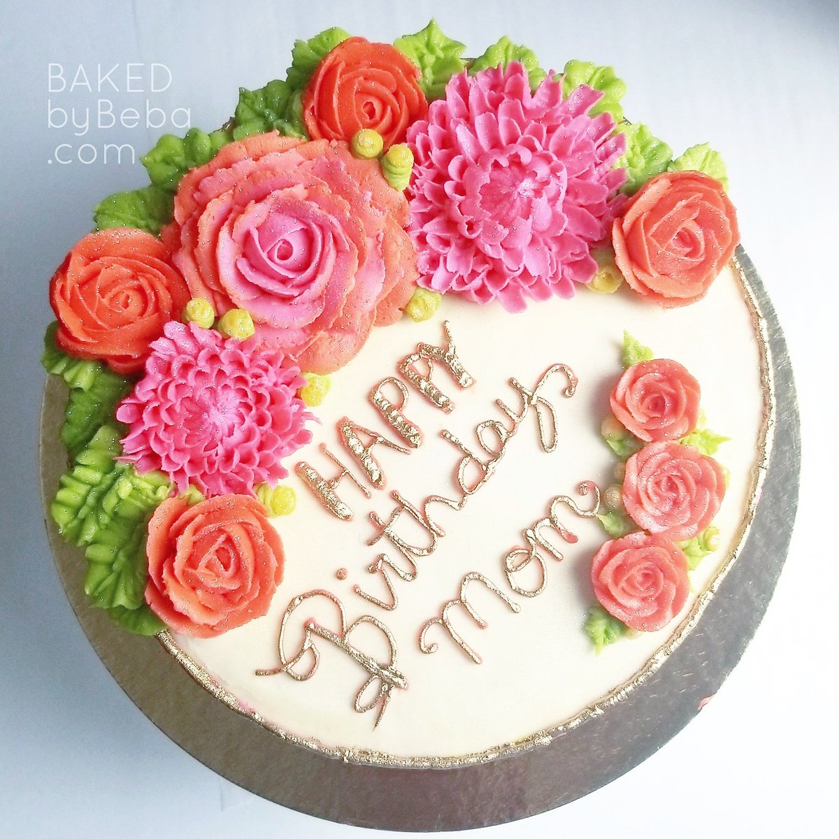 BakedByBeba's tweet photo. And here's an aerial view!
#buttercreamflowers #roses #chrysanthemums https://t.co/0bds1YFgMu