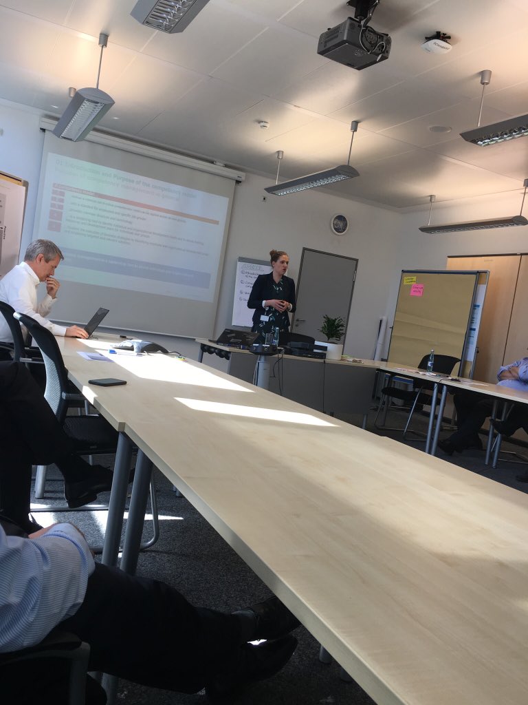 <a href="/BeateStritt/">Beate Strittmatter</a> talking to the Finance community! #peopledevelopment #greatsupport