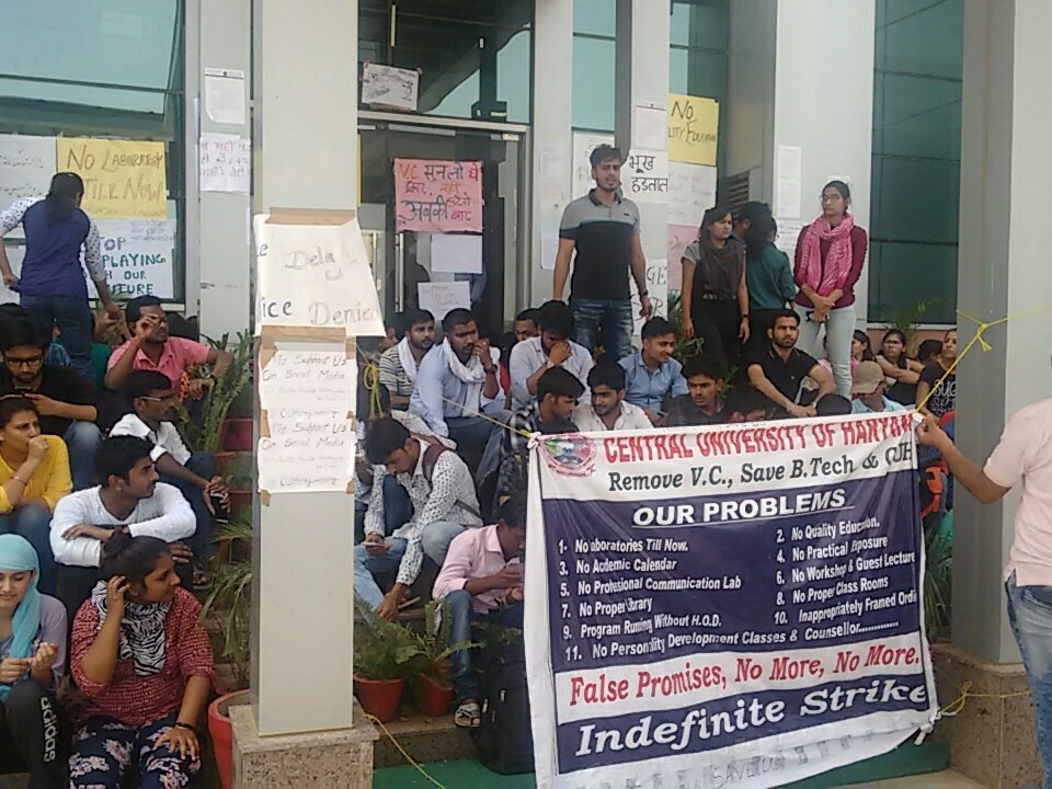 KaushalRanjan's tweet photo. @PMOIndia @PrakashJavdekar @mlkhattar @NitishKumar @ArvindKejriwal @RahulGandhi @narendramodi @ravishndtv 
#justiceforcuh https://t.co/oRa51csOuO