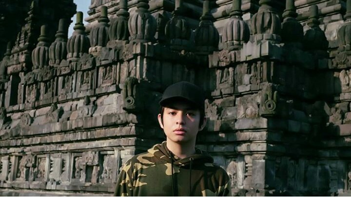 Mumpung sepi Poto dulu ah