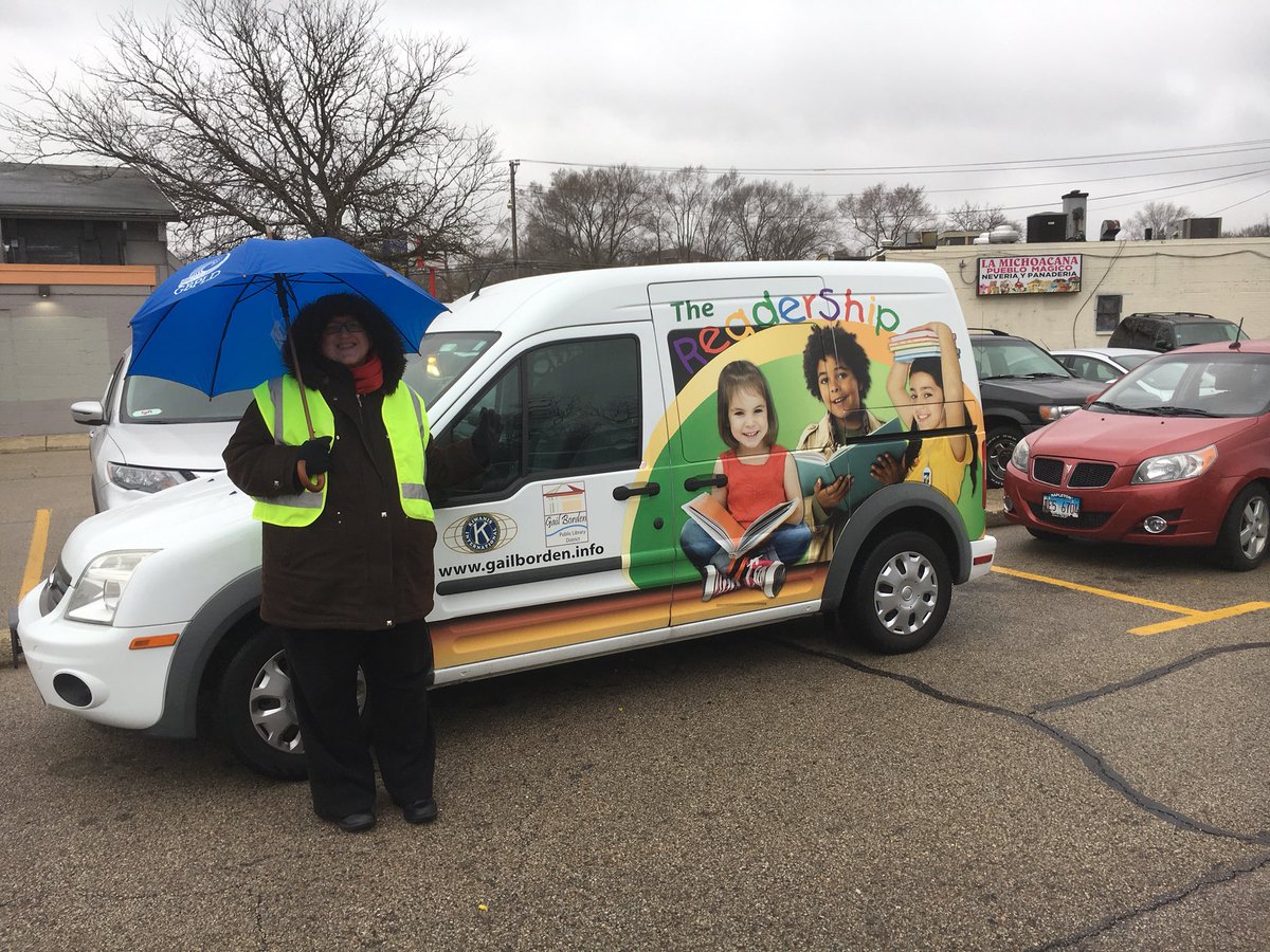 EPELPartnership's tweet photo. When Gail Borden’s Director of Youth Services and EPEL’s board member stands in the rain to direct traffic. Jennifer Bueche you are amazing! @gailbrdnlibrary #LanguageintheLaundromat https://t.co/1RdlA84MOn