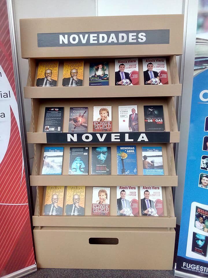 pulpoviera's tweet photo. Hola amigos, les cuento que mañana y el viernes voy a estar en la feria del libro en Bogota.
Nuestro stand, pabellón 17 stand 1921. De 12:00 a 5:00pm.  
Te espero para que te lleves el libro firmado.🐙😀👍
Me ayudas con un RT?
Gracias.😉 https://t.co/Wq26kjsUjh