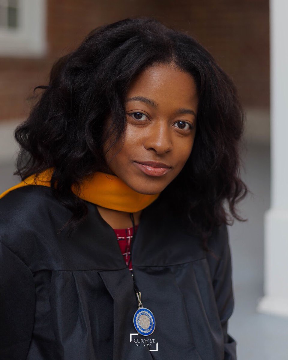 JaelinCollier's tweet photo. Just a preview of #BlackGradMagic SZN 2๐จ๐พโ๐๐ฉ๐พโ๐
#currystreetshots๐ธ https://t.co/HJ52Ed8ZGm