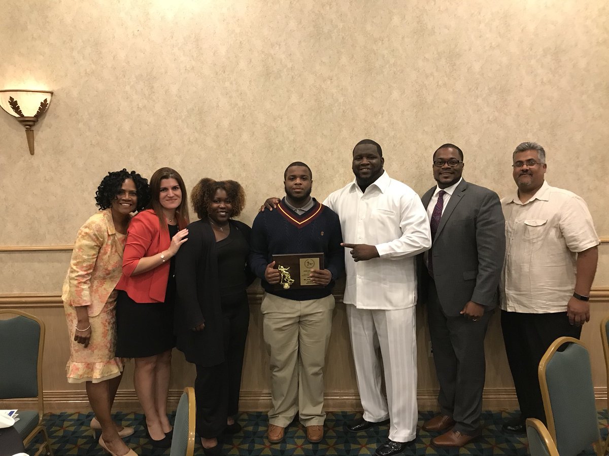 Congratulations to <a href="/Willissands/">WillisSands</a> on his Brian Piccolo Award