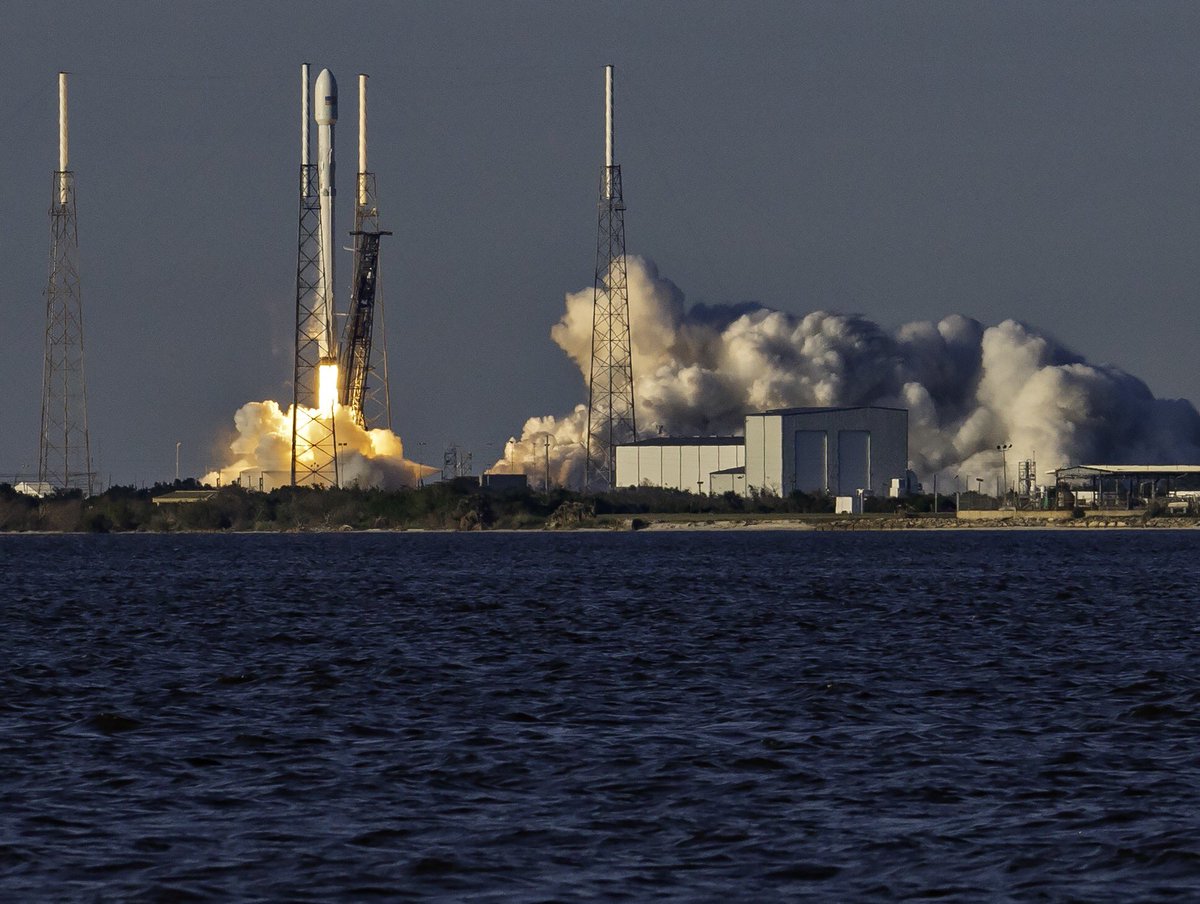 TravisTerrell12's tweet photo. How cool is it that we’ve got @SpaceX TESS going up to look for planets we’ve never even seen, and I got to photograph it today at launch?! I can’t wait to see what stuff we find! #SpaceX #Falcon9 #TESS #TESSLaunch #NASASocial https://t.co/N0iNxtw0dp