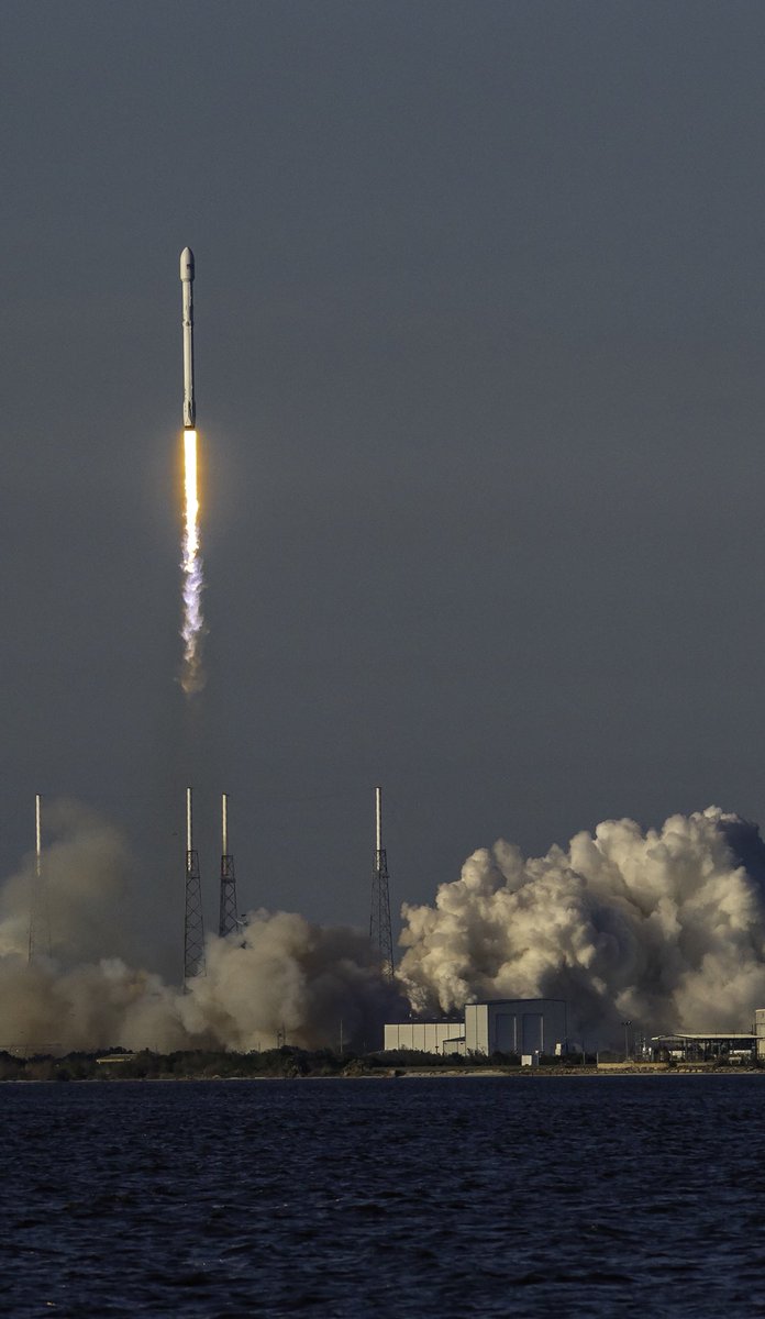 TravisTerrell12's tweet photo. How cool is it that we’ve got @SpaceX TESS going up to look for planets we’ve never even seen, and I got to photograph it today at launch?! I can’t wait to see what stuff we find! #SpaceX #Falcon9 #TESS #TESSLaunch #NASASocial https://t.co/N0iNxtw0dp